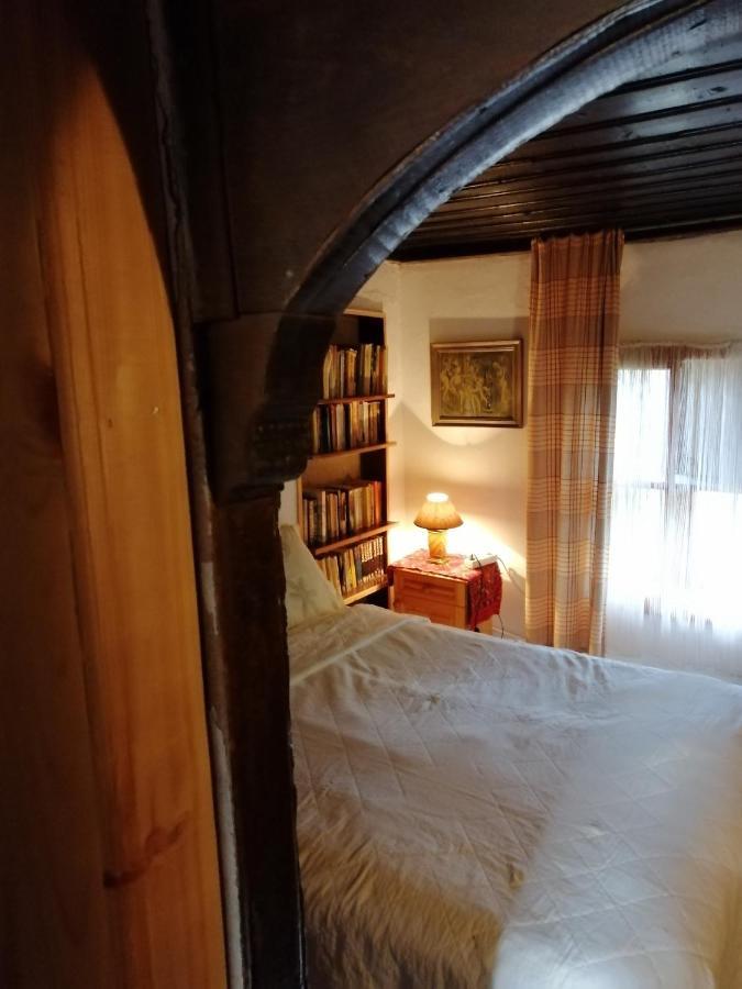 Къщата На Художника Hotel Zheravna Bagian luar foto