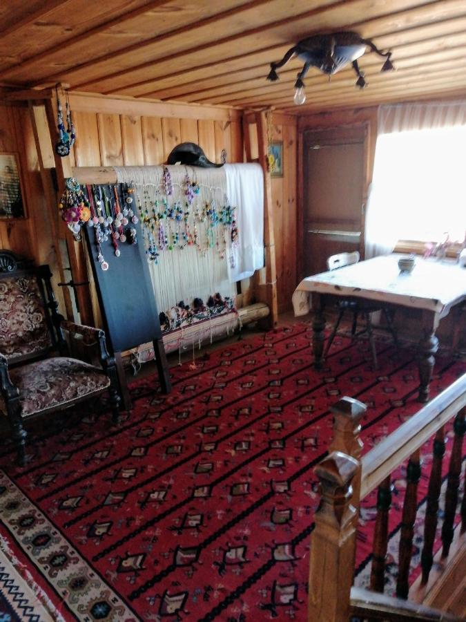 Къщата На Художника Hotel Zheravna Bagian luar foto